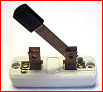 knife blade contactor, types of contactors, contactor vs relay